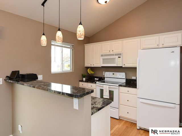 11214 Hanover Street, Omaha, NE 68142
