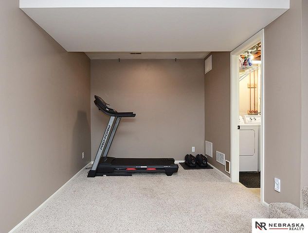 11214 Hanover Street, Omaha, NE 68142