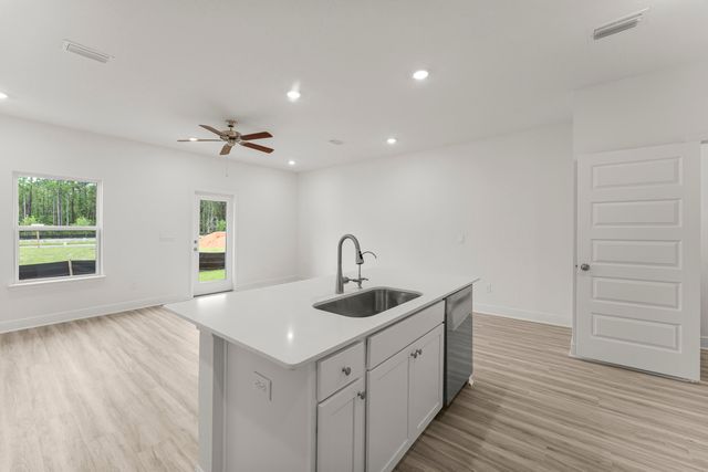106 Hawk Street, Santa Rosa Beach, FL 32459