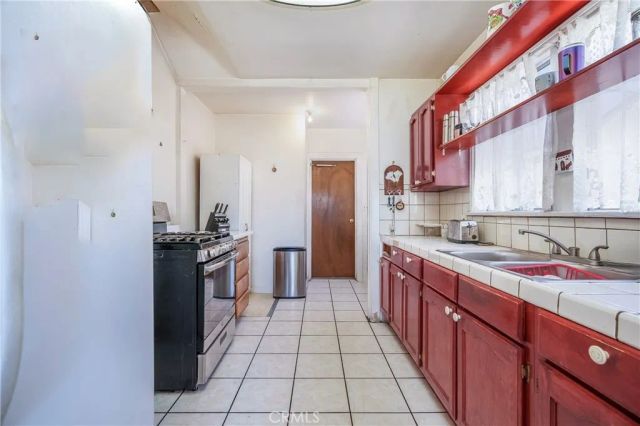 2439 California Street, Walnut Park, CA 90255