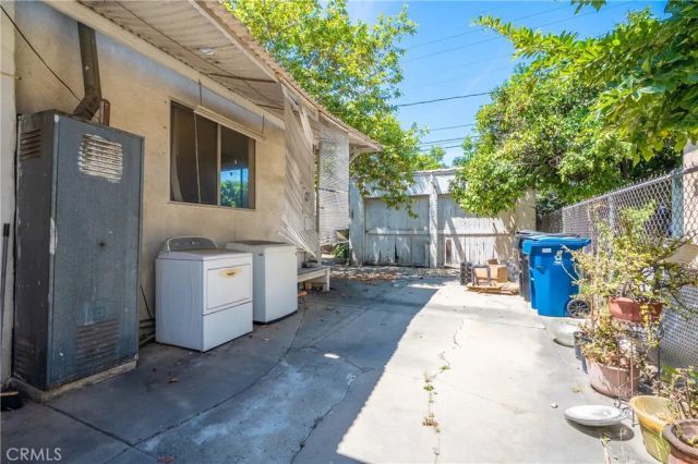 2439 California Street, Walnut Park, CA 90255