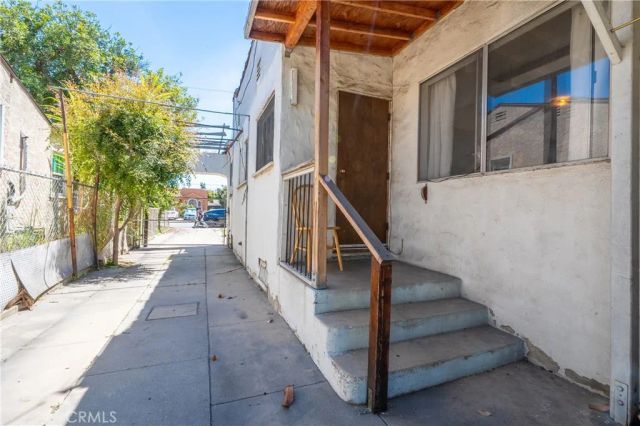 2439 California Street, Walnut Park, CA 90255