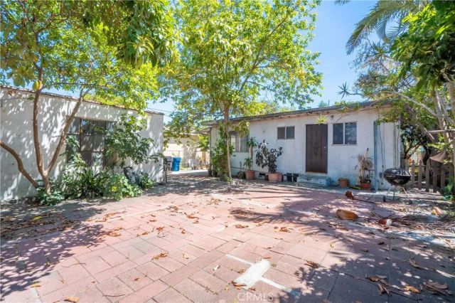 2439 California Street, Walnut Park, CA 90255