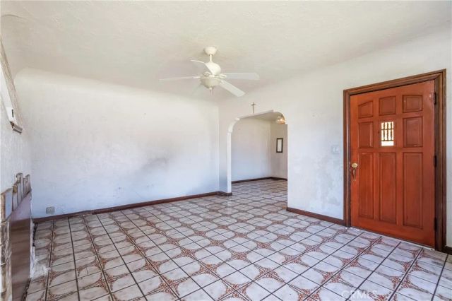 2439 California Street, Walnut Park, CA 90255