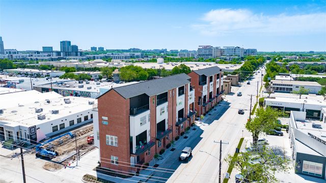 215 Carroll Street, Fort Worth, TX 76107