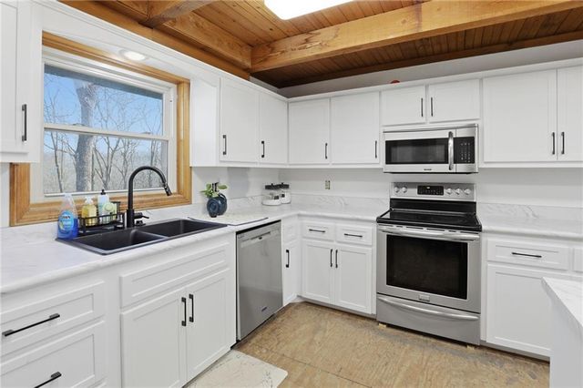 19251 Bolling Road, Lawson, MO 64062