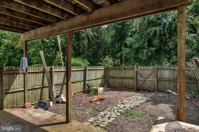 14463 VILLAGE DR, Woodbridge, VA 22191