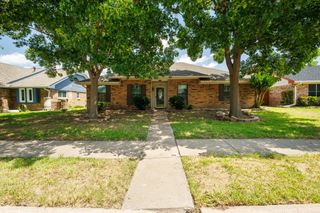 7305 Ridgeview Drive, Rowlett, TX 75089