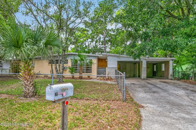 1640 CHATEAU Drive, Jacksonville, FL 32221