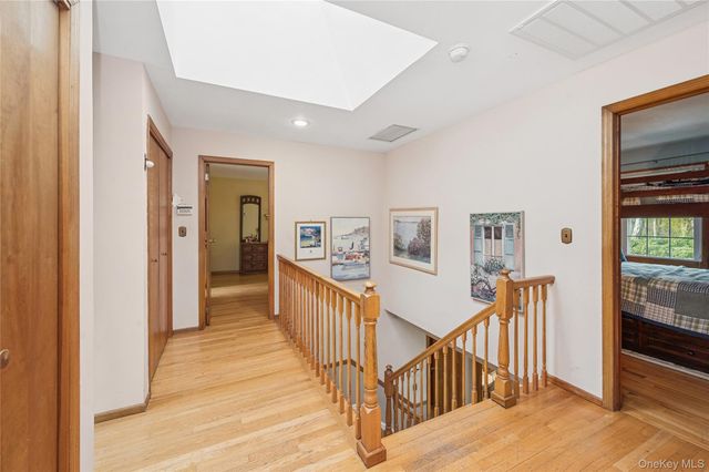 12 Briarwood Court, Head Of The Harbor, NY 11780