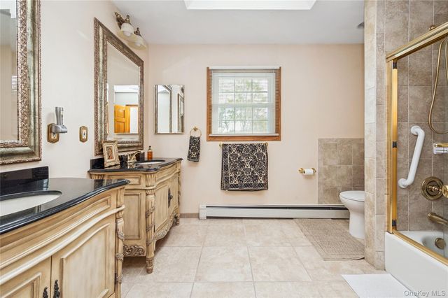 12 Briarwood Court, Head Of The Harbor, NY 11780