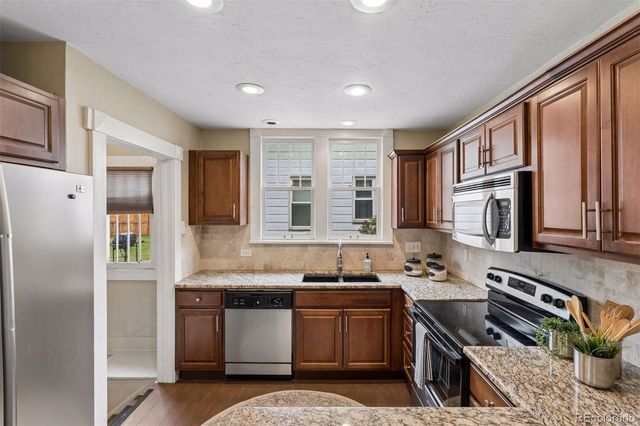 3216 S Grant Street, Englewood, CO 80113