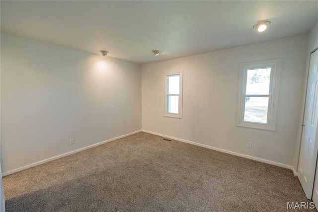 6903 Singingwood Lane, Oakville, MO 63129