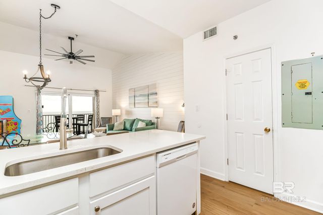 433 W Beach Boulevard 804, Gulf Shores, AL 36542