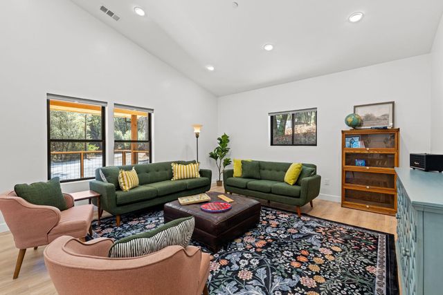 5524 Bucks Bar Cir, Placerville, CA 95667
