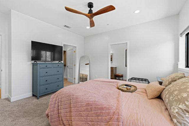 5524 Bucks Bar Cir, Placerville, CA 95667