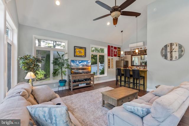 11 LAUREL RIDGE RD, Ocean View, NJ 08230