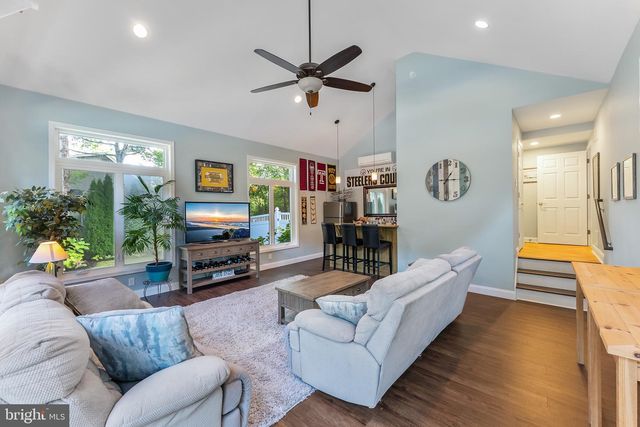 11 LAUREL RIDGE RD, Ocean View, NJ 08230