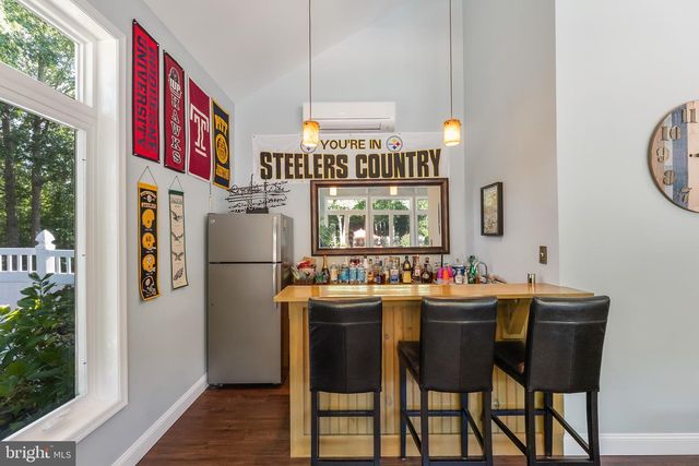 11 LAUREL RIDGE RD, Ocean View, NJ 08230