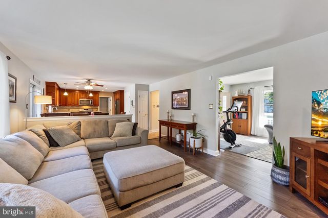 11 LAUREL RIDGE RD, Ocean View, NJ 08230