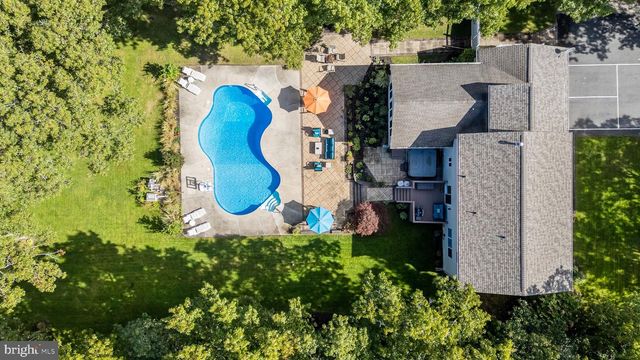 11 LAUREL RIDGE RD, Ocean View, NJ 08230