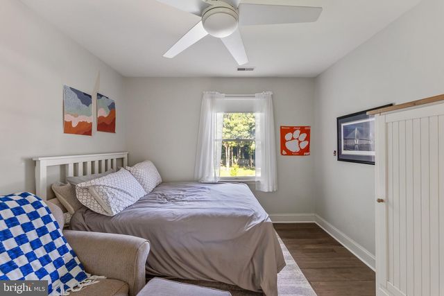 11 LAUREL RIDGE RD, Ocean View, NJ 08230