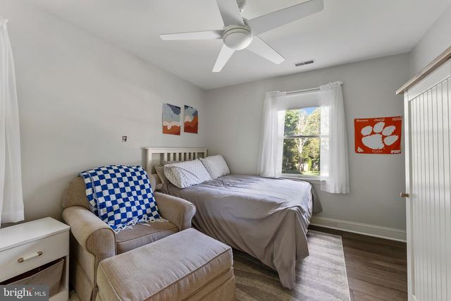 11 LAUREL RIDGE RD, Ocean View, NJ 08230