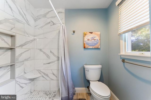 11 LAUREL RIDGE RD, Ocean View, NJ 08230