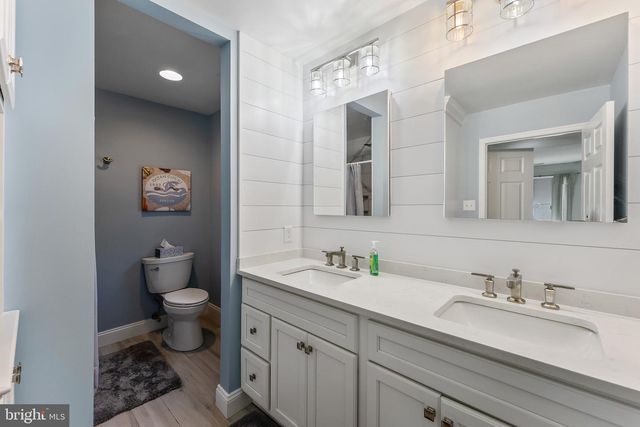 11 LAUREL RIDGE RD, Ocean View, NJ 08230