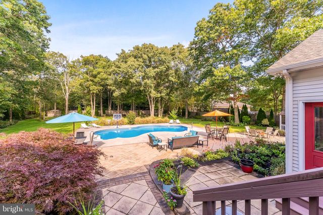 11 LAUREL RIDGE RD, Ocean View, NJ 08230