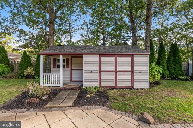 11 LAUREL RIDGE RD, Ocean View, NJ 08230