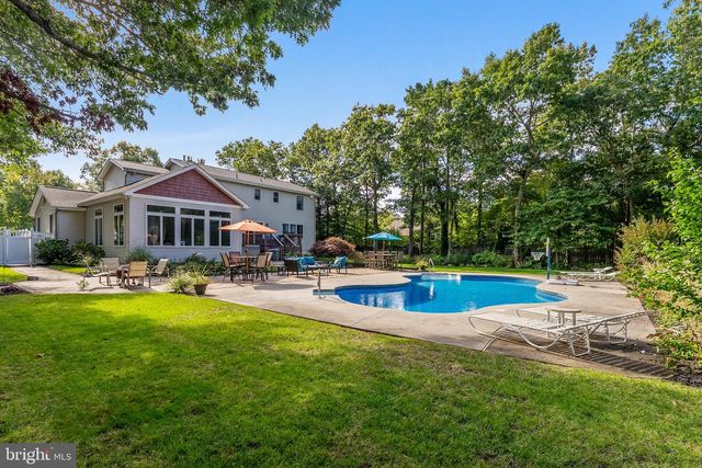 11 LAUREL RIDGE RD, Ocean View, NJ 08230