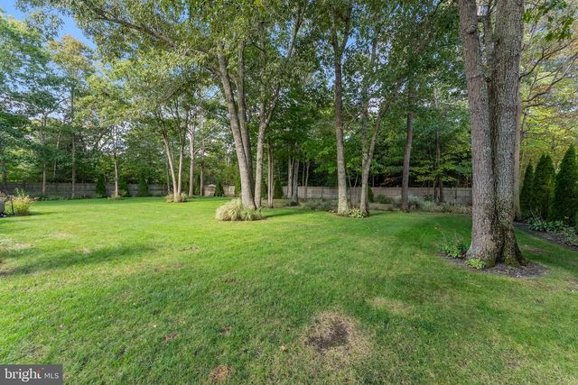 11 LAUREL RIDGE RD, Ocean View, NJ 08230