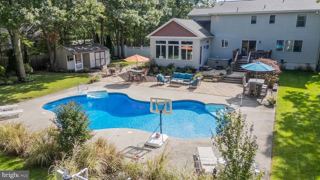 11 LAUREL RIDGE RD, Ocean View, NJ 08230
