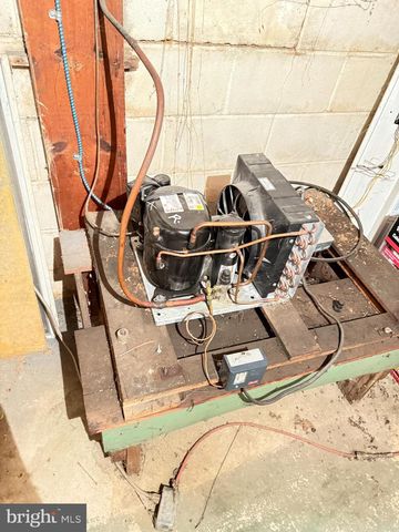 541 W MAIN ST W, Millville, NJ 08332