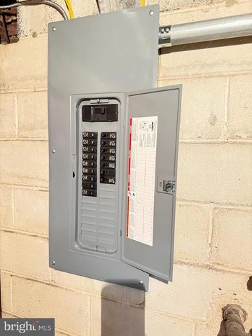 541 W MAIN ST W, Millville, NJ 08332