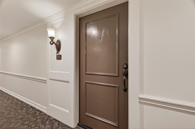 3525 Sage Road 1305, Houston, TX 77056