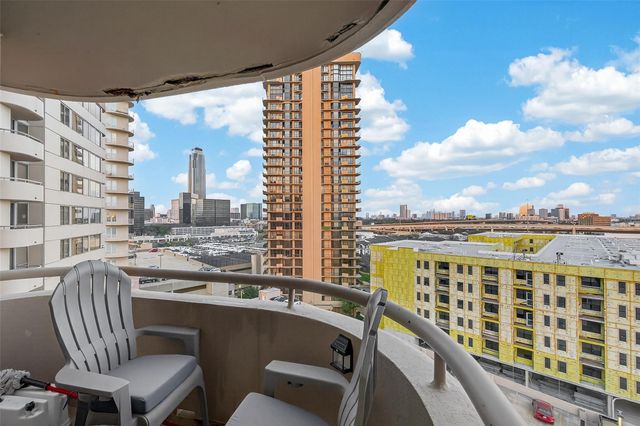 3525 Sage Road 1305, Houston, TX 77056