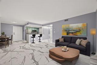 3525 Sage Road 1305, Houston, TX 77056