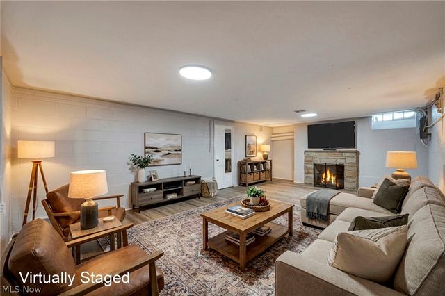 1531 Burlington Road, Cleveland Heights, OH 44118