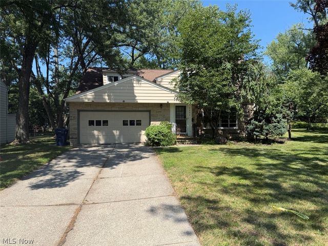 1531 Burlington Road, Cleveland Heights, OH 44118