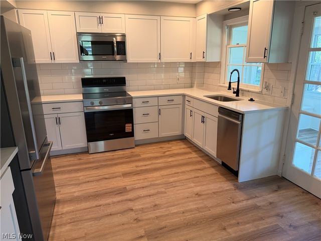 1531 Burlington Road, Cleveland Heights, OH 44118