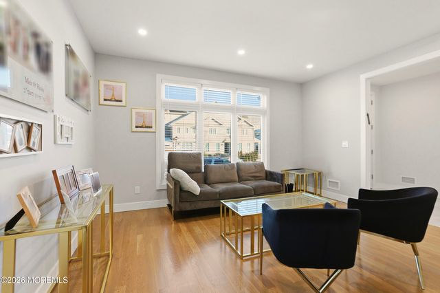 20 Blue River Way, Lakewood, NJ 08701