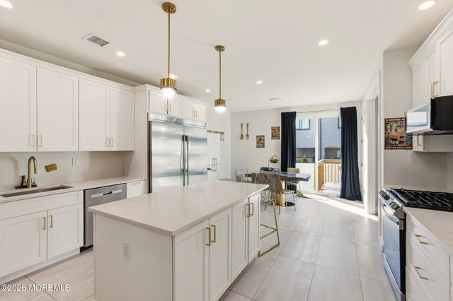 20 Blue River Way, Lakewood, NJ 08701