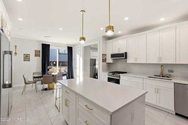 20 Blue River Way, Lakewood, NJ 08701