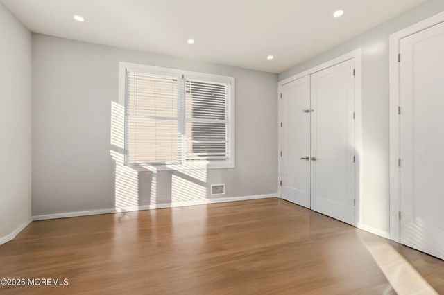 20 Blue River Way, Lakewood, NJ 08701