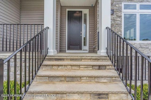 20 Blue River Way, Lakewood, NJ 08701