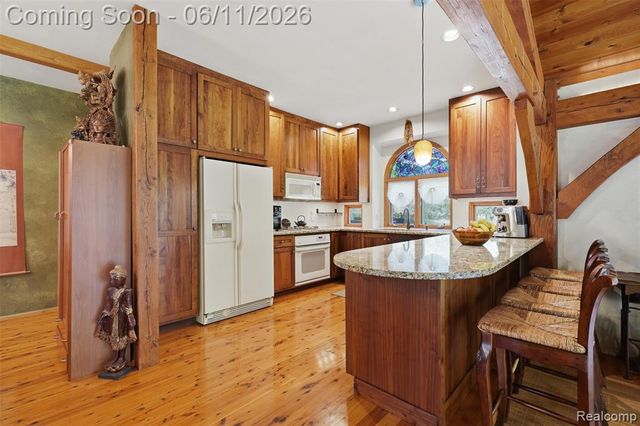 308 Nuthatch Road, Ortonville, MI 48462