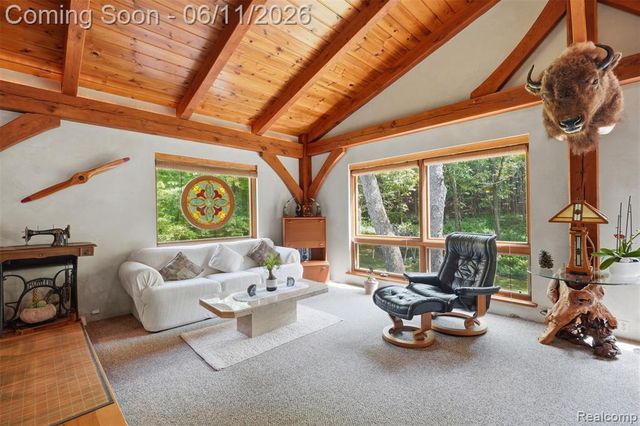 308 Nuthatch Road, Ortonville, MI 48462
