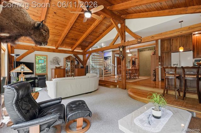 308 Nuthatch Road, Ortonville, MI 48462